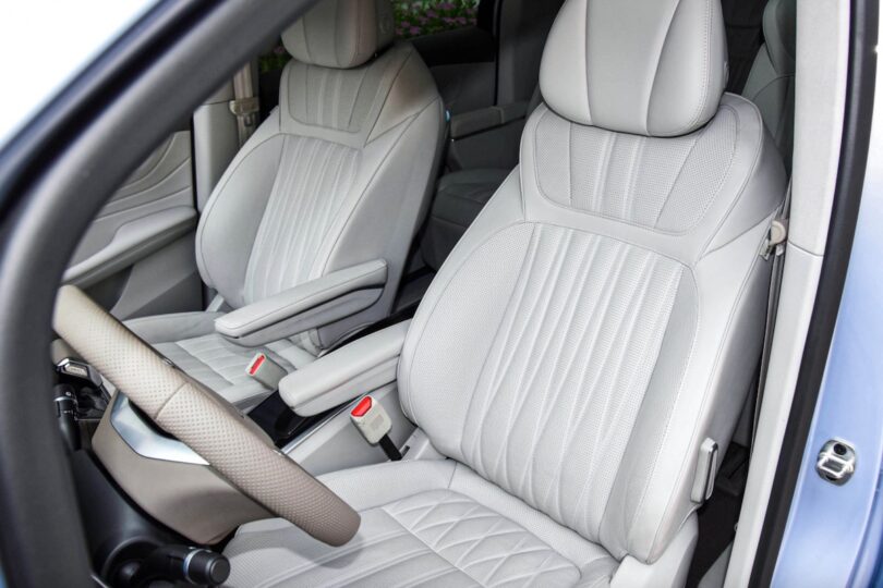 Електромобіль Roewe iMAX 8 - фото thumbnail 1