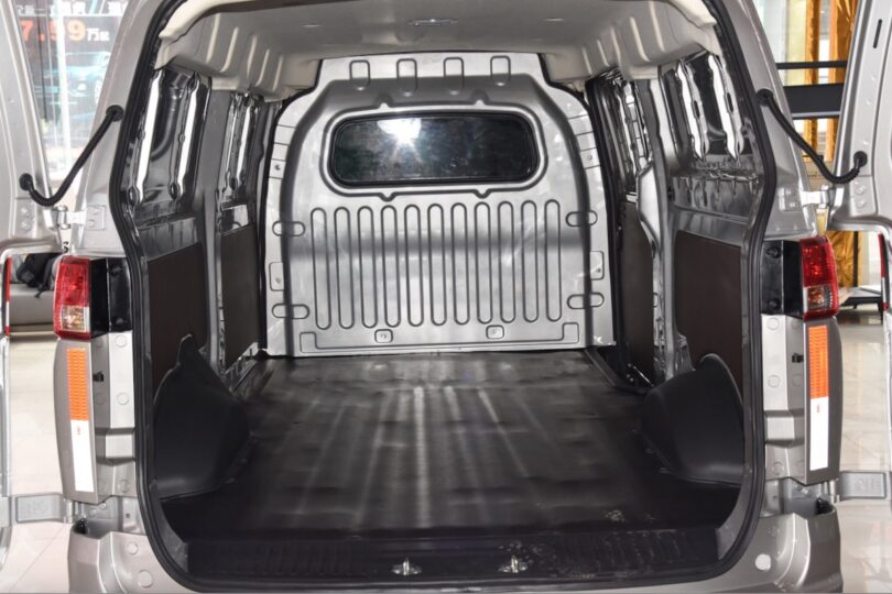 Електромобіль BAIC Proton V2 Електромобіль BAIC Proton V2 - фото thumbnail 1