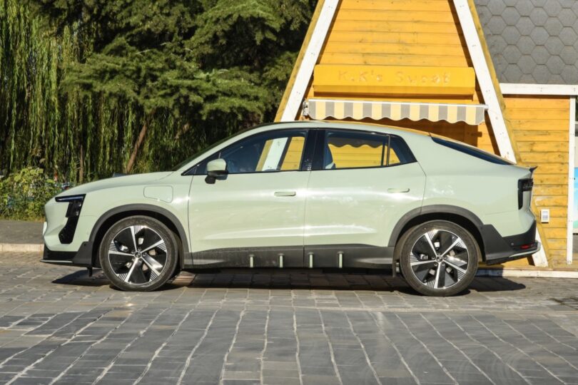 Електромобіль Aiways U6 - фото thumbnail 1