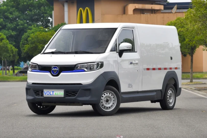 Електромобіль Foton E5 - фото thumbnail 1