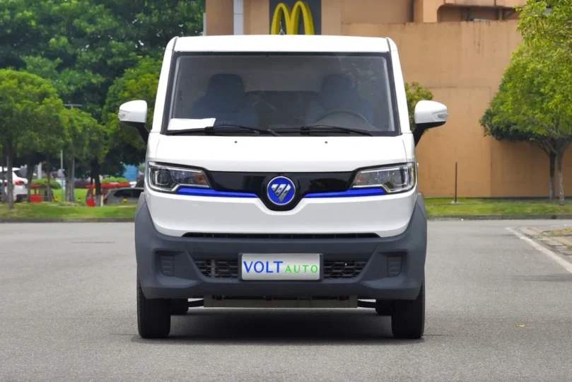 Електромобіль Foton E5 - фото thumbnail 1