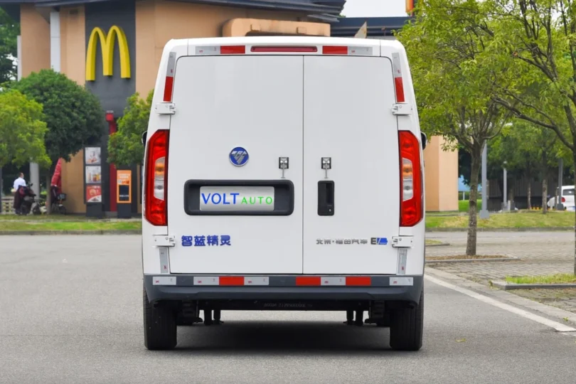 Електромобіль Foton E5 - фото thumbnail 1