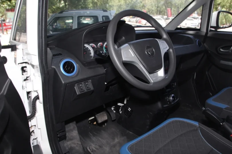 Електромобіль Foton E7 - фото thumbnail 1