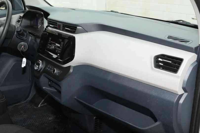 Електромобіль Maxus EV30 - фото thumbnail 1