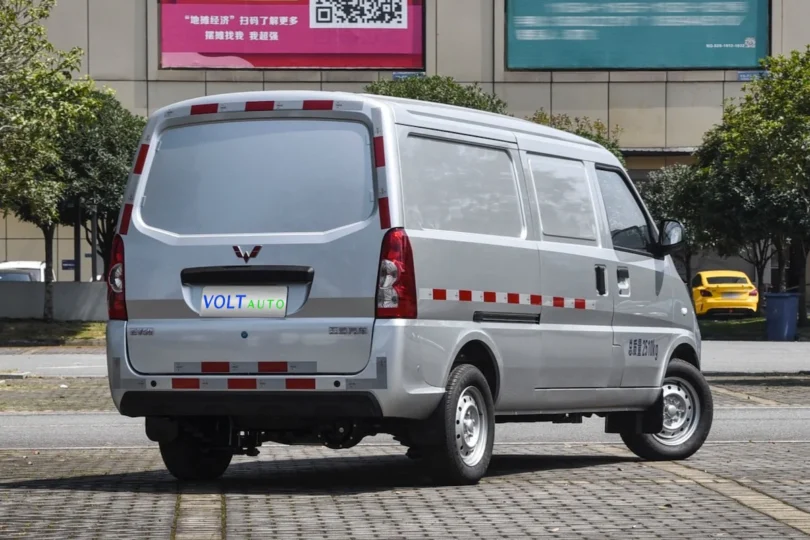 Електромобіль Wuling EV50 Електромобіль Wuling EV50 - фото thumbnail 1