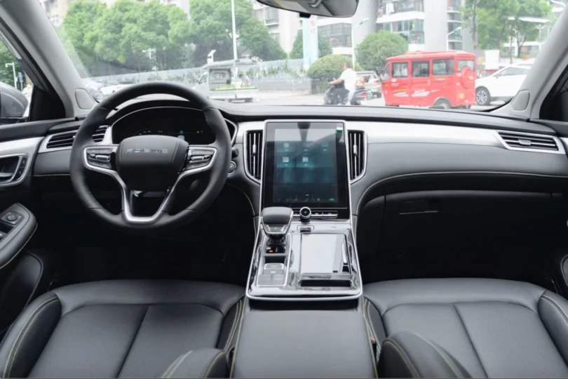 Електромобіль Roewe i6 Max - фото thumbnail 1