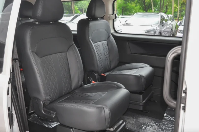 Електромобіль Donfeng M5 EV 2022 - фото thumbnail 1