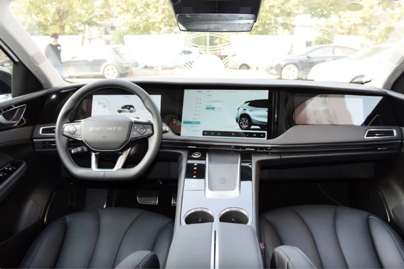 Електромобіль Enovate ME7 - фото thumbnail 1