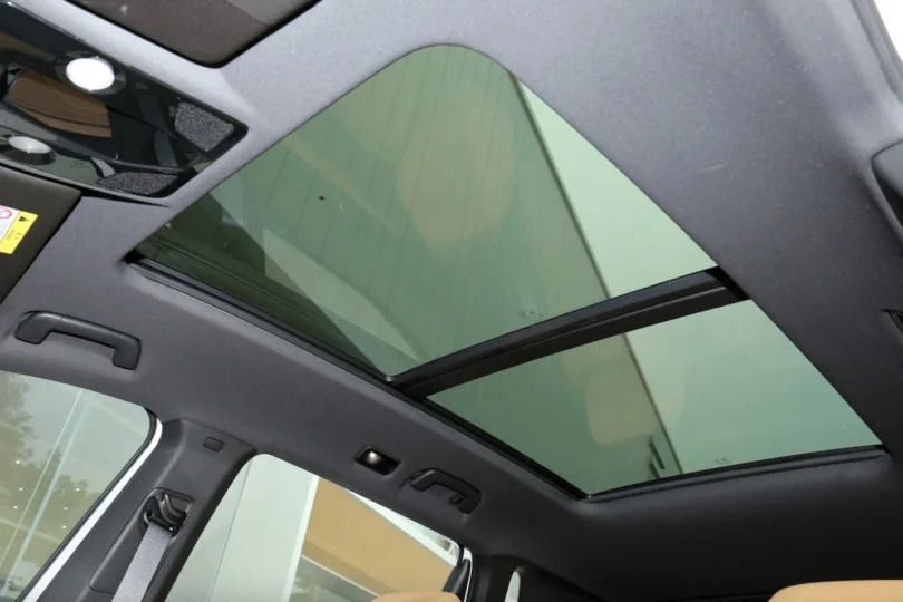 Електромобіль Enovate ME7 - фото thumbnail 1