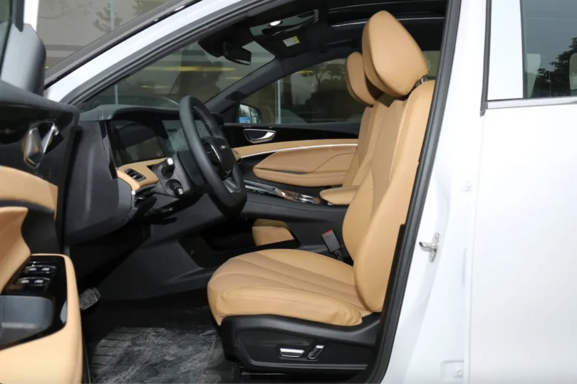 Електромобіль Enovate ME7 - фото thumbnail 1