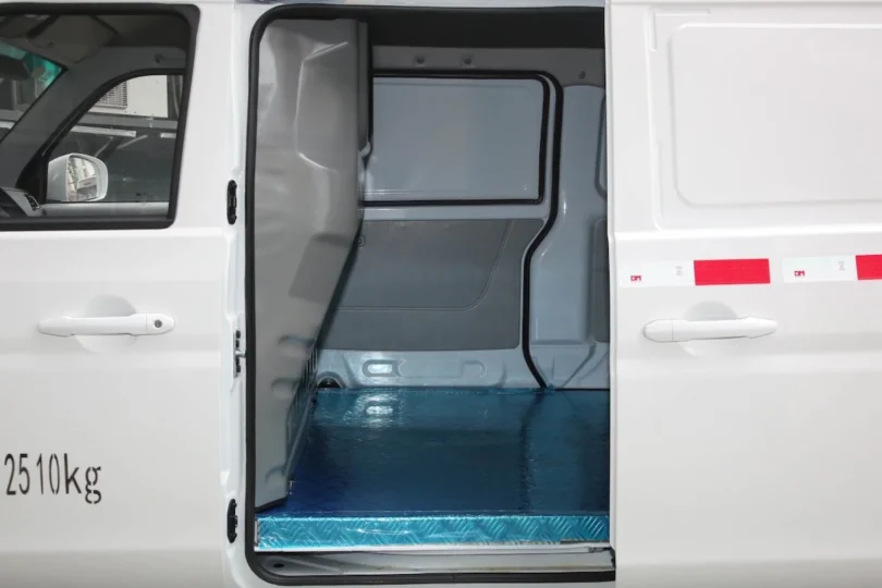 Електромобіль SRM X30L EV Електромобіль SRM X30L EV - фото thumbnail 1