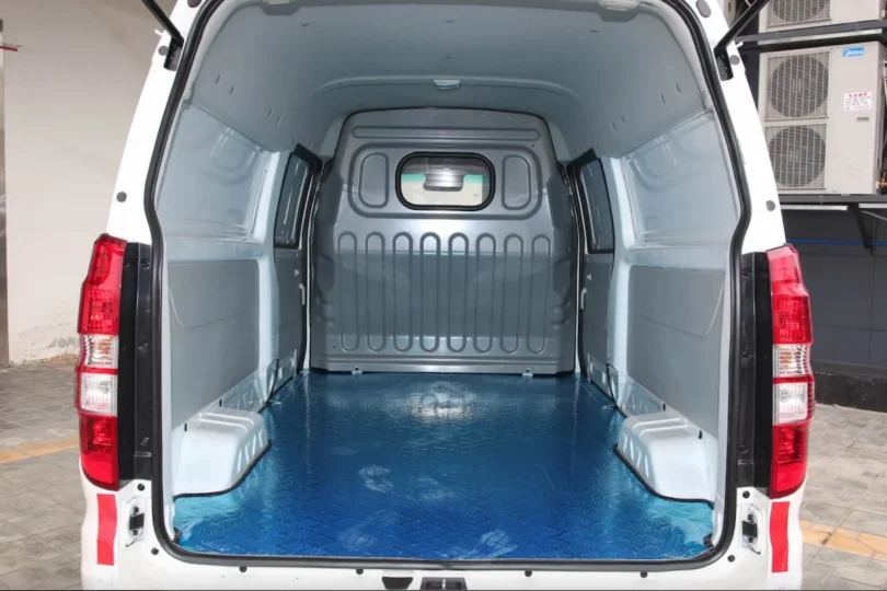 Електромобіль SRM X30L EV Електромобіль SRM X30L EV - фото thumbnail 1