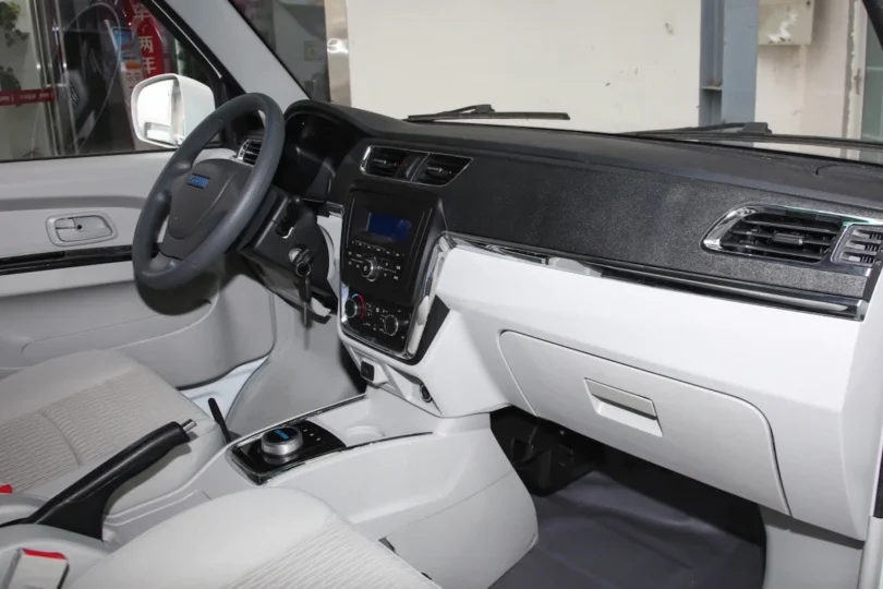 Електромобіль SRM X30L EV Електромобіль SRM X30L EV - фото thumbnail 1