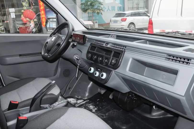 Електромобіль Farizon V - фото thumbnail 1