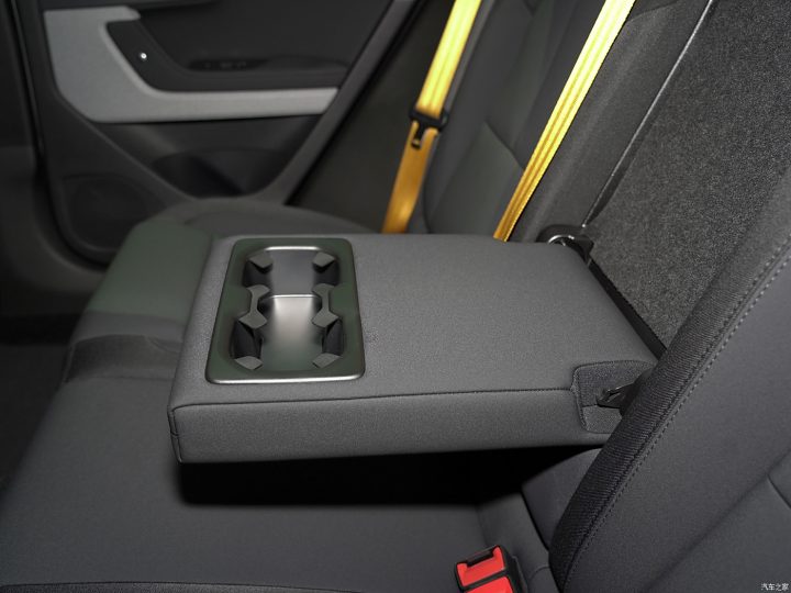 Електромобіль Polestar 2 - фото thumbnail 1