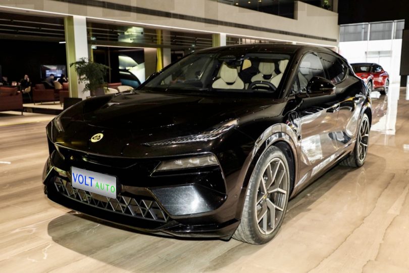 Електромобіль Lotus Eletre - фото thumbnail 1