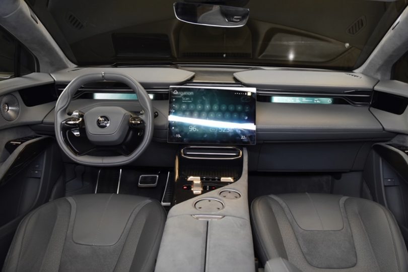 Електромобіль Lotus Eletre - фото thumbnail 1