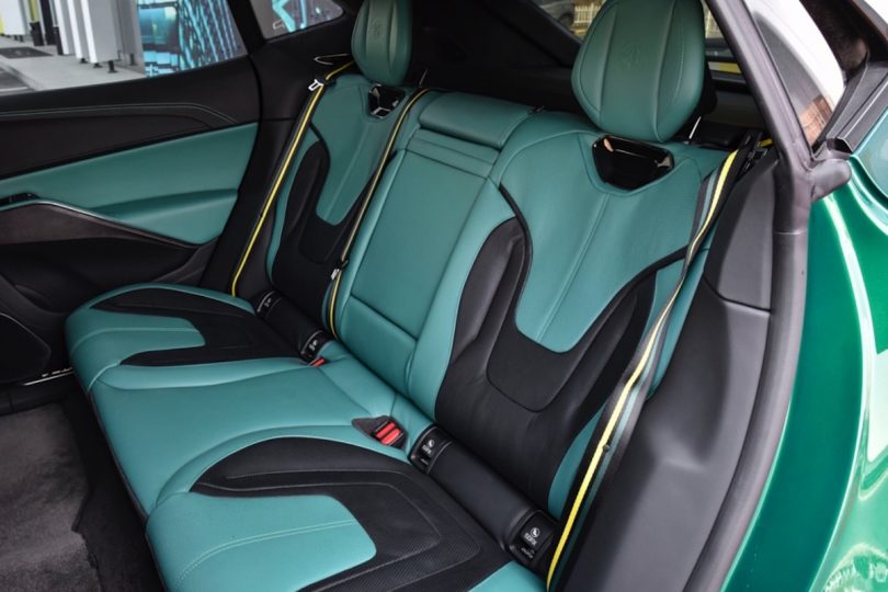 Електромобіль Lotus Eletre - фото thumbnail 1