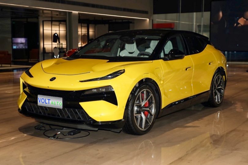 Електромобіль Lotus Eletre - фото thumbnail 1