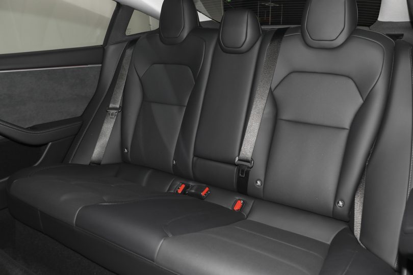 Електромобіль Zeekr 001 - фото thumbnail 1