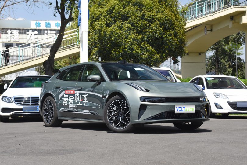 Електромобіль Zeekr 001 - фото thumbnail 1