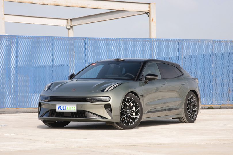 Електромобіль Zeekr 001 - фото thumbnail 1