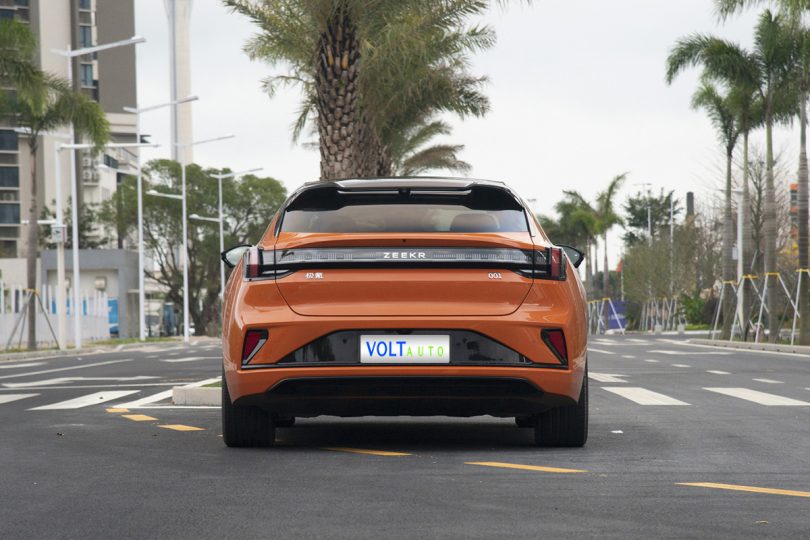 Електромобіль Zeekr 001 - фото thumbnail 1