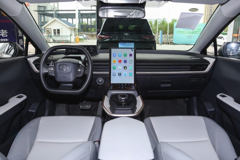 Електромобіль Toyota bz3 - фото thumbnail 1