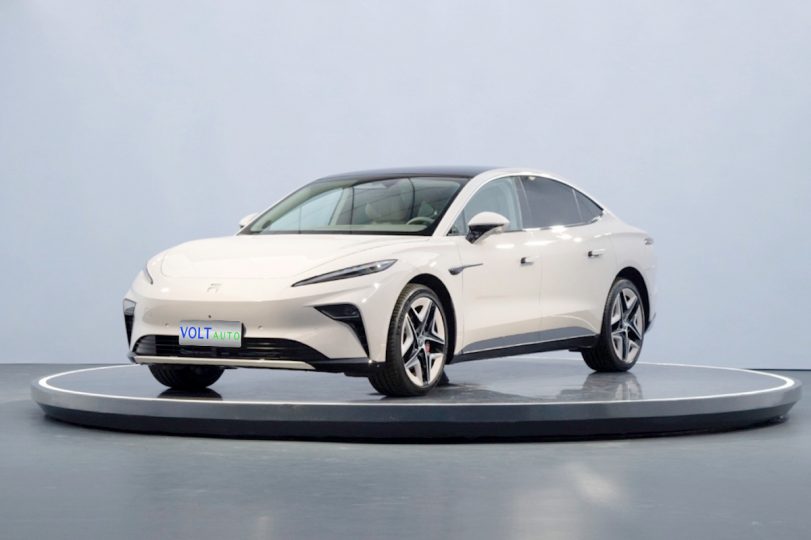 Електромобіль Rising F7 - фото thumbnail 1