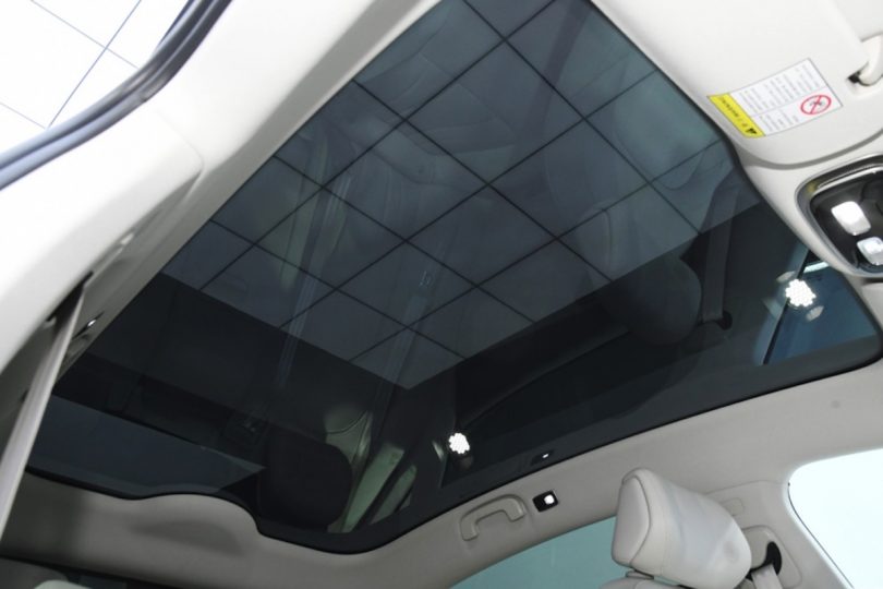 Електромобіль Rising F7 - фото thumbnail 1