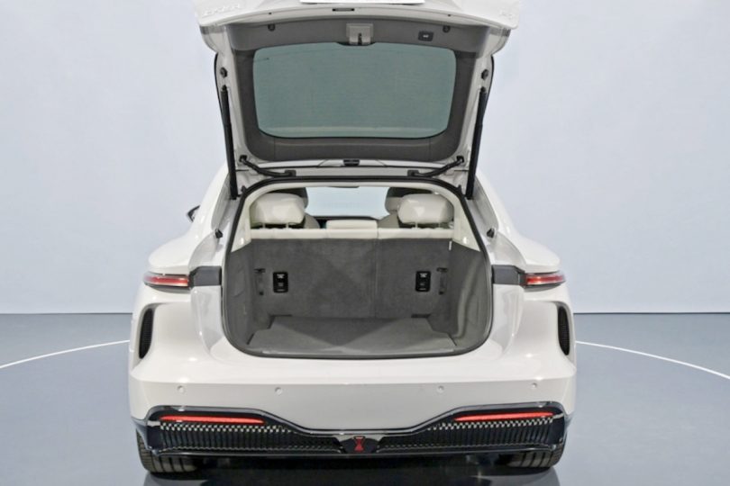 Електромобіль Rising F7 - фото thumbnail 1