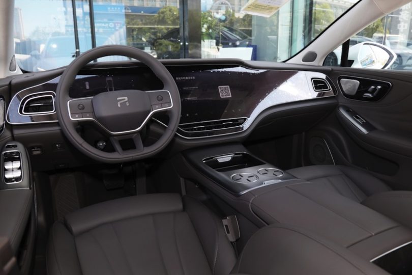 Електромобіль Rising F7 - фото thumbnail 1