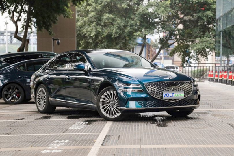 Електромобіль Genesis G80 - фото thumbnail 1