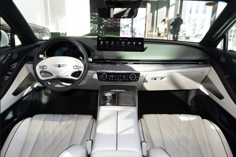 Електромобіль Genesis G80 - фото thumbnail 1