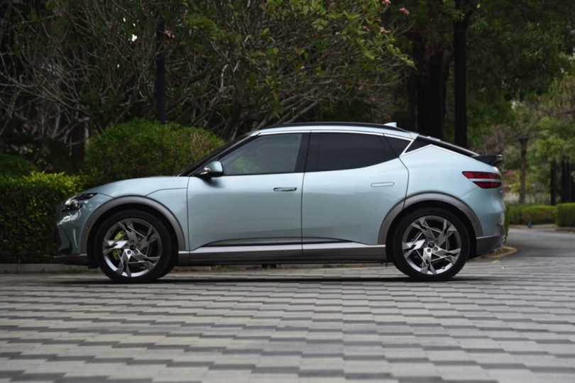 Електромобіль Genesis GV60 - фото thumbnail 1