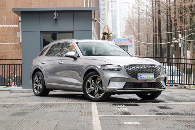 Електромобіль Genesis GV70 - фото thumbnail 1