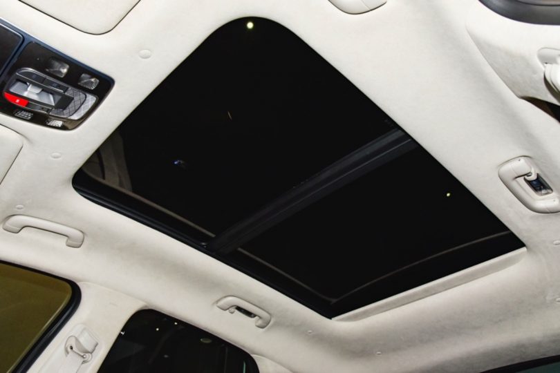 Електромобіль Genesis GV70 - фото thumbnail 1