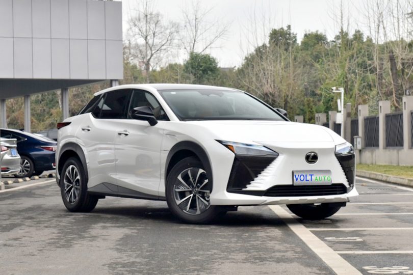 Електромобіль Lexus RZ - фото thumbnail 1