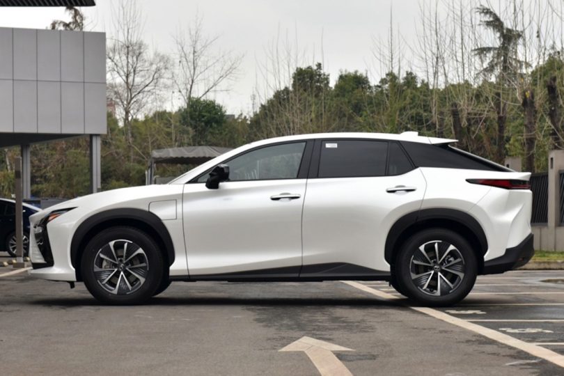 Електромобіль Lexus RZ - фото thumbnail 1