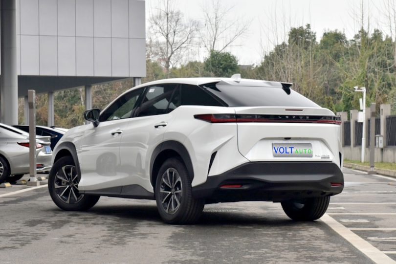 Електромобіль Lexus RZ - фото thumbnail 1