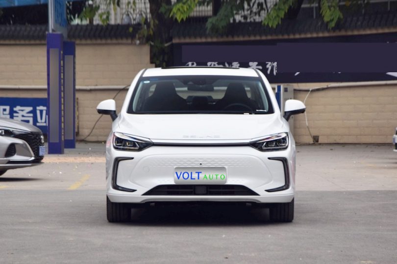 Електромобіль BAIC EU5 Plus - фото thumbnail 1