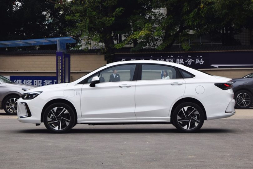 Електромобіль BAIC EU5 Plus - фото thumbnail 1