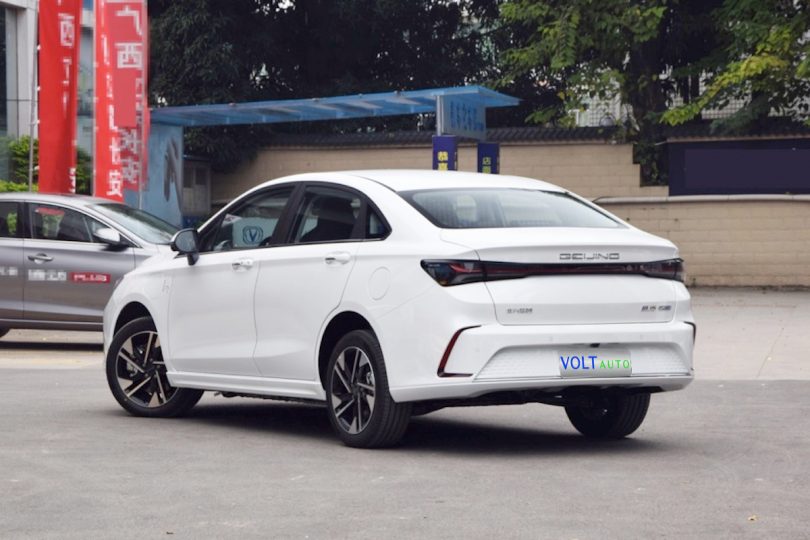 Електромобіль BAIC EU5 Plus - фото thumbnail 1