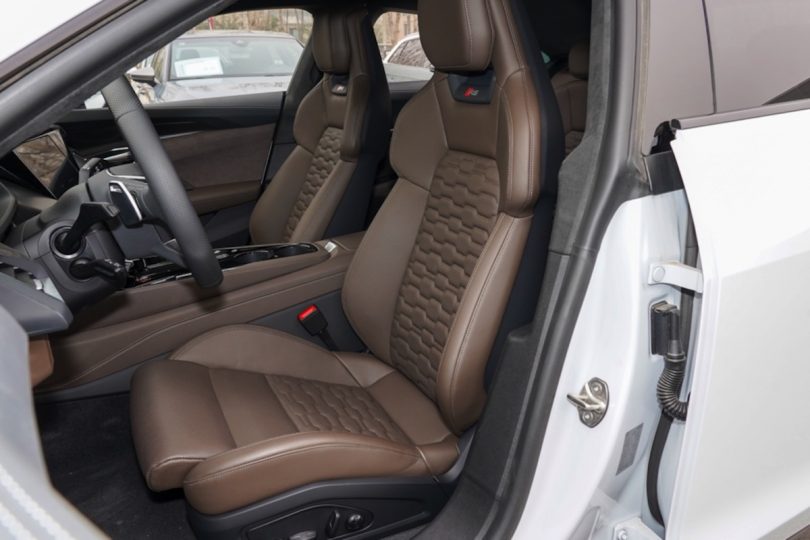 Електромобіль Audi RS GT - фото thumbnail 1