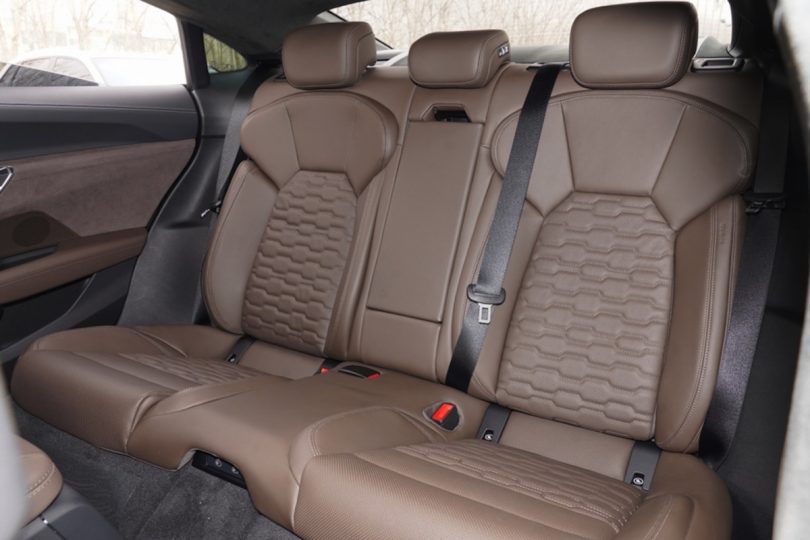 Електромобіль Audi RS GT - фото thumbnail 1