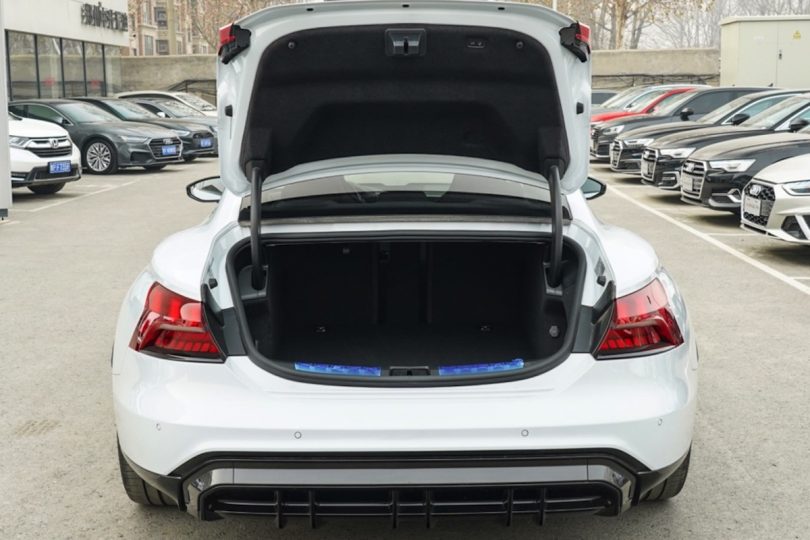 Електромобіль Audi RS GT - фото thumbnail 1