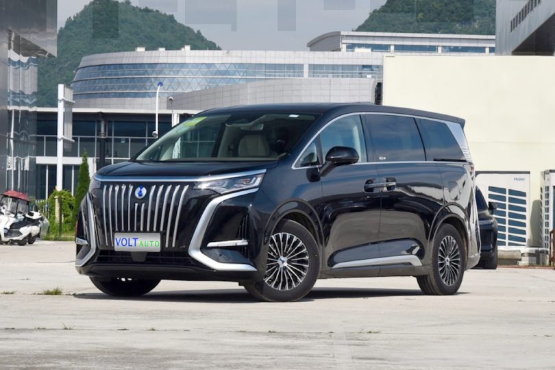 Електромобіль Denza D9 - фото thumbnail 1