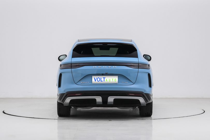 Електромобіль Denza N7 - фото thumbnail 1