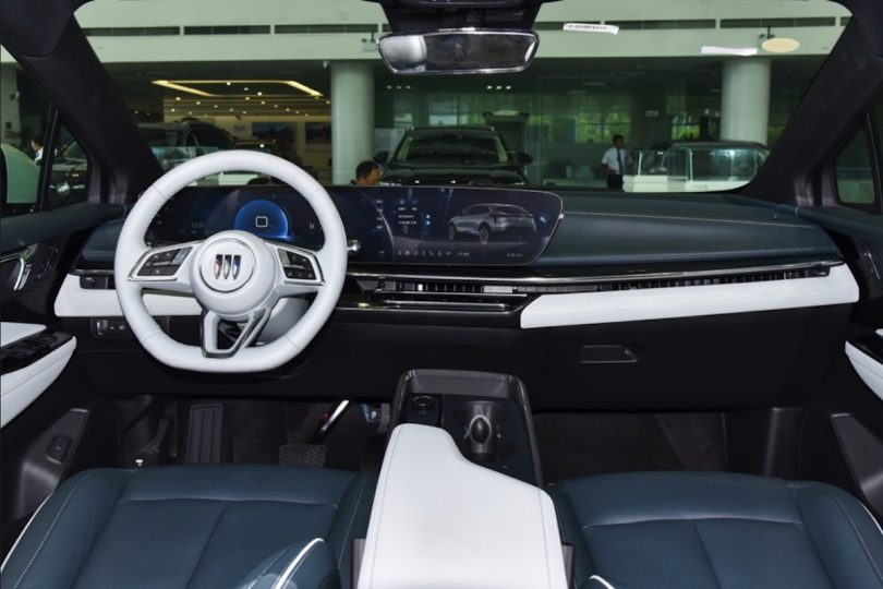 Електромобіль Buick E4 - фото thumbnail 1