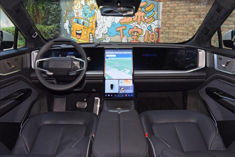 Електромобіль Hiphi Y - фото thumbnail 1